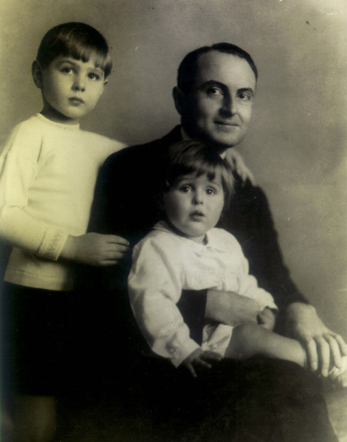 Knez Pavle sa sinovima Aleksandrom i Nikolom